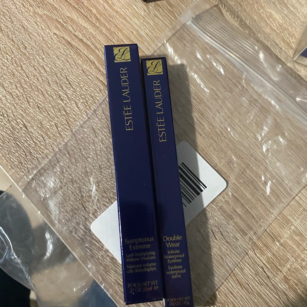 estee lauder mascara and eyeliner color Black